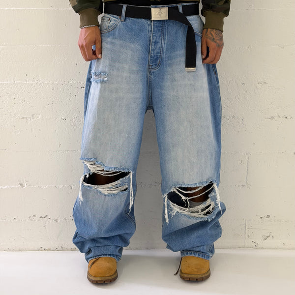 Blue [Distress'd] Jeans